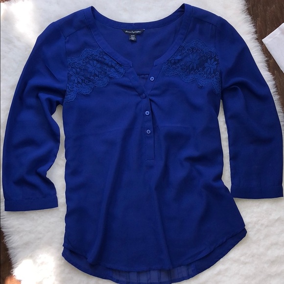 Blue blouse - Picture 1 of 4